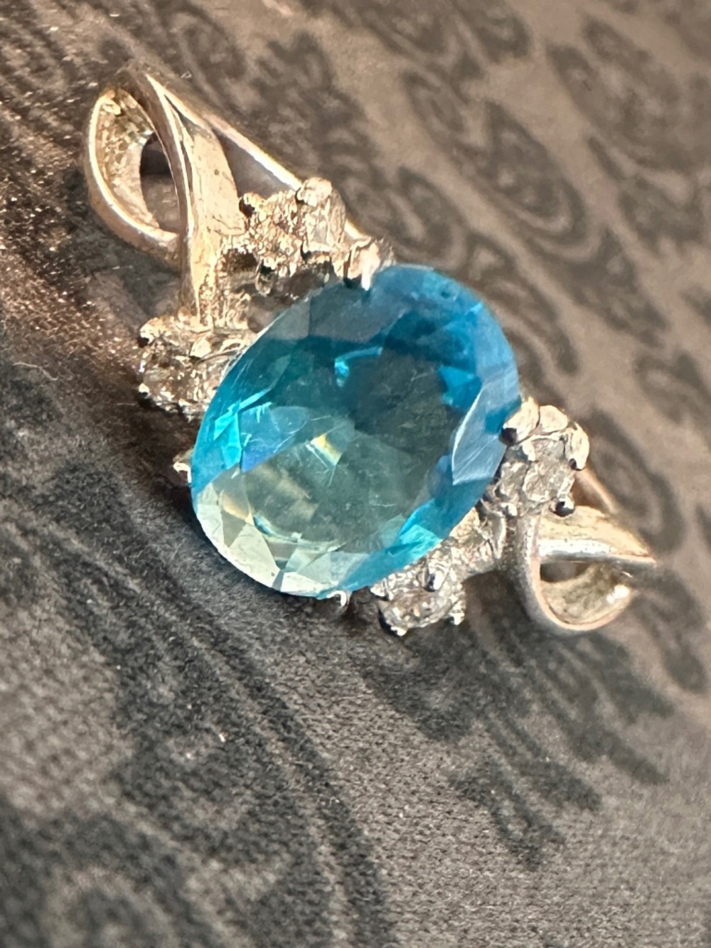 Aqua Blue Oval Stone Silver Tone Ring Size 9